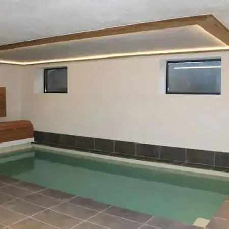 Chalet La Datcha Piscine Hammam Sauna 25 Personnes *